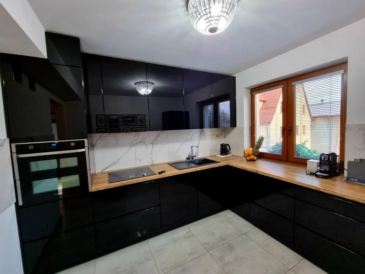 Apartament Jelonek W Karkonoszach เยเลเนียกูรา ภายนอก รูปภาพ
